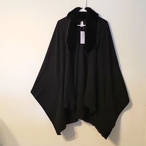 NWT (New With Tag) Women's Black Poncho with Faux Fur Collar